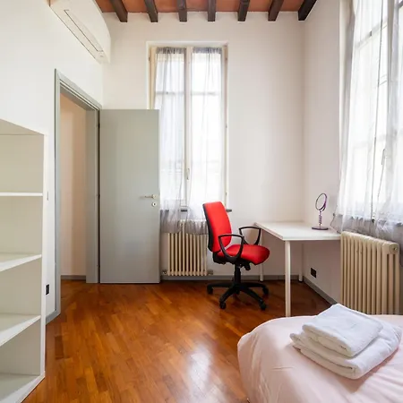 Guesthost - Shiny X3! * 파르마