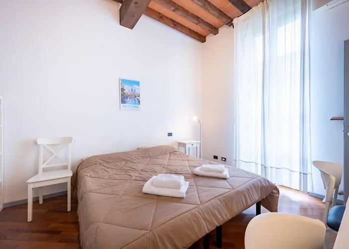 Guesthost - Shiny X3! 파르마