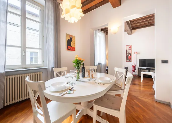 Guesthost - Shiny X3! * Parma