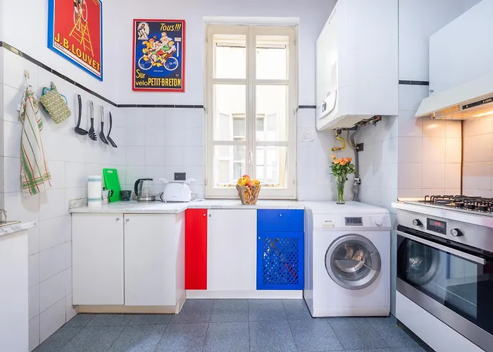 Daire Guesthost - Shiny X3!