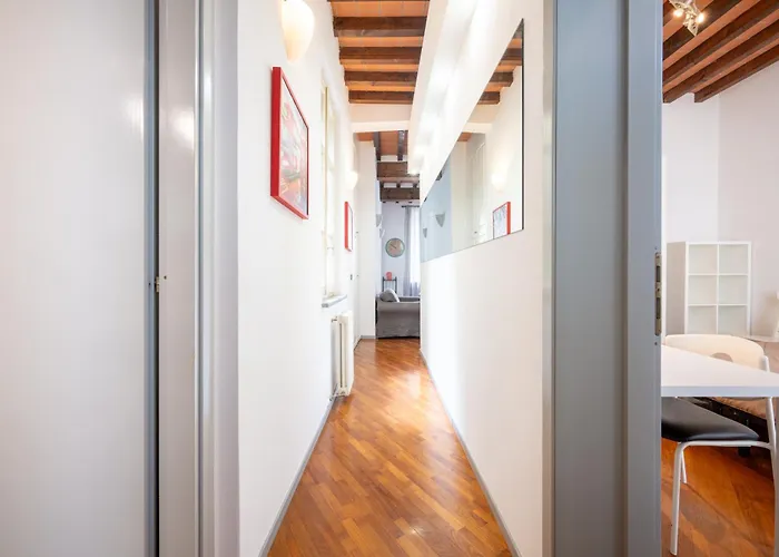 Guesthost - Shiny X3! * Parma