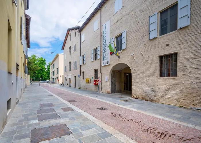 Guesthost - Shiny X3! Daire *